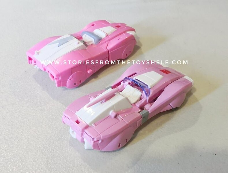 Transformers WFC And Studio Series 86 Arcee Figures Compared Image  (4 of 5)